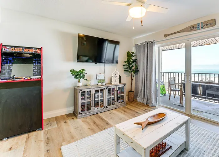 Beachfront! Indian Rocks W/ Balcony Holiday home Clearwater Beach