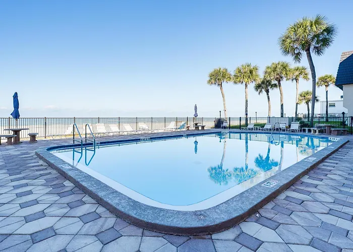 Holiday home Beachfront! Indian Rocks W/ Balcony *